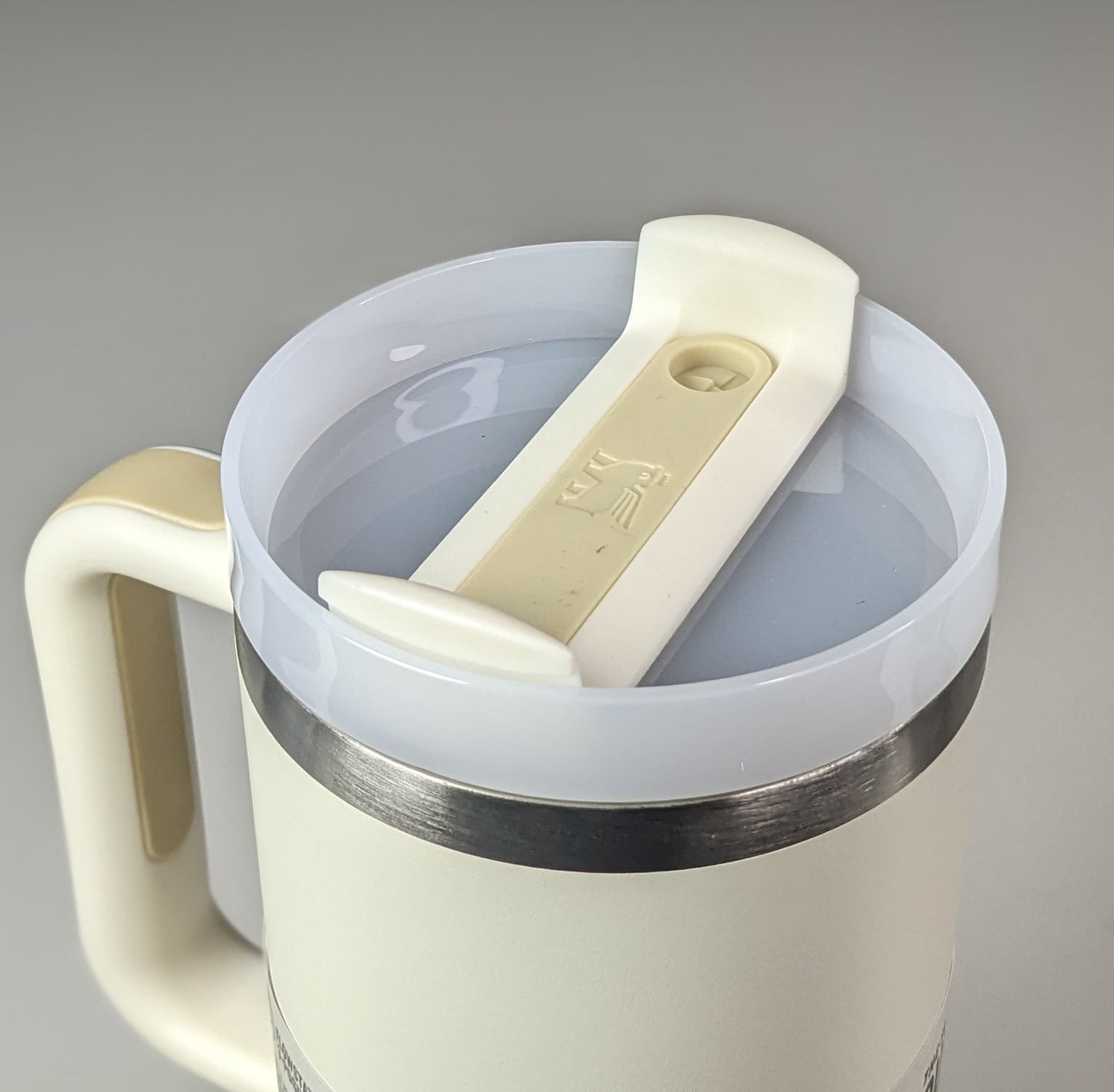 Original Stanley Quencher H2.0 Flowstate thumblr Cup - milky White