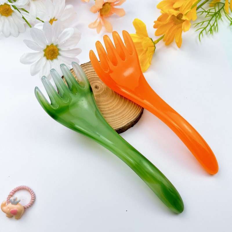 Plastic Claw Massager Blood Circulation