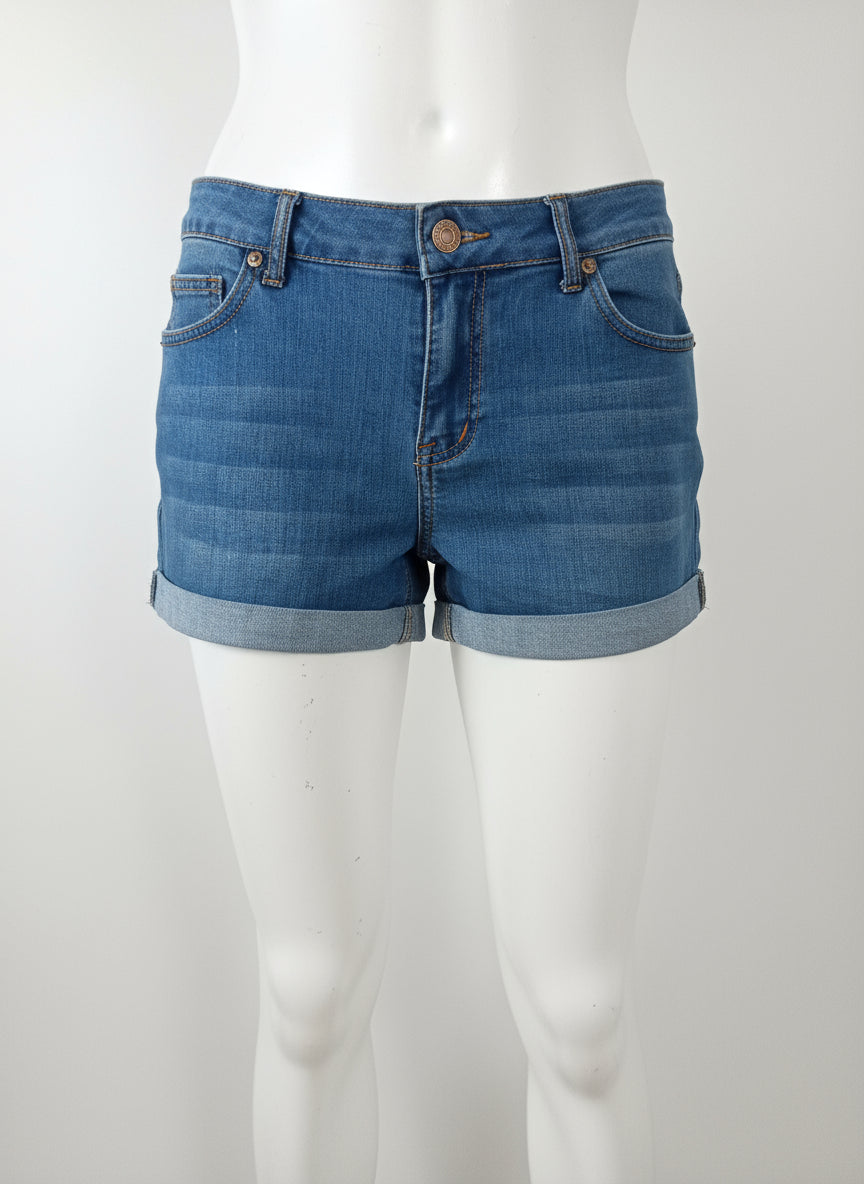 B10 fashion thrift short Size 36inch