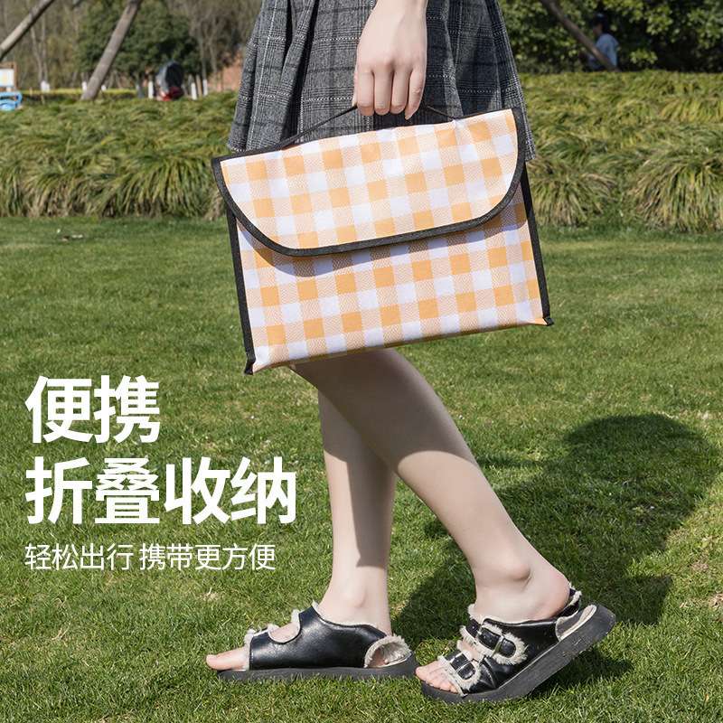 Extra Large Foldable Picnic mat moisture-proof