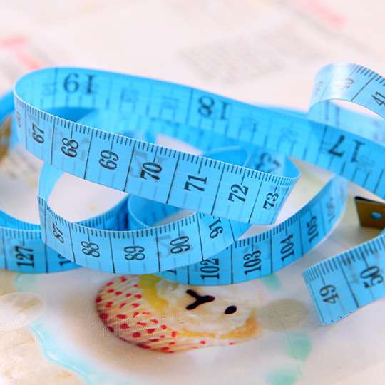 Measuring tape with iron head