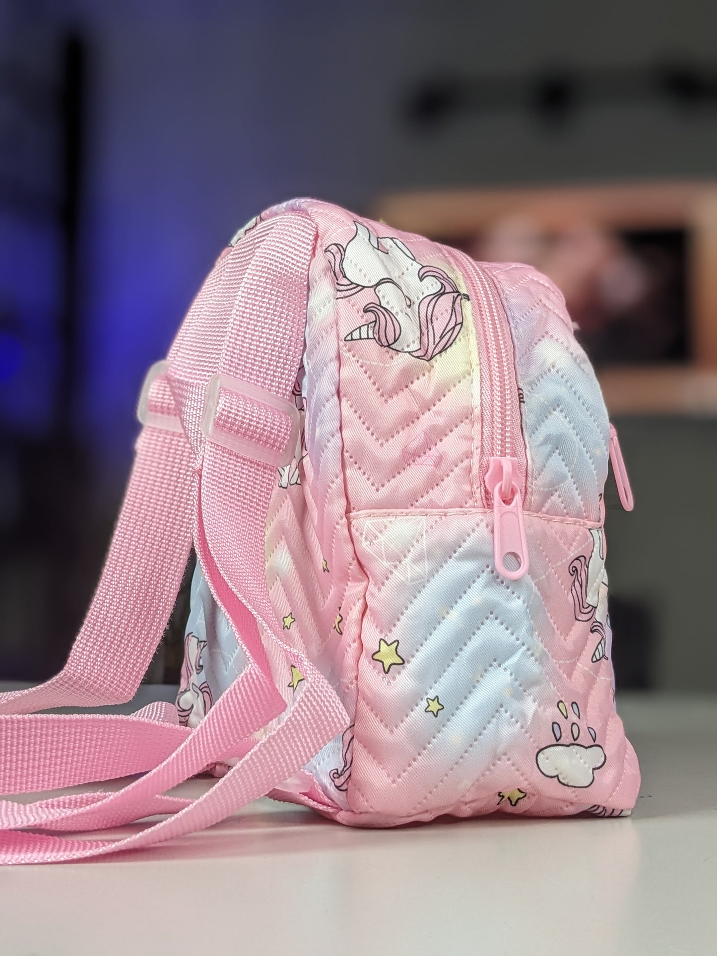 Pink unicorn Makeup Back Bag (22 × 22cm)