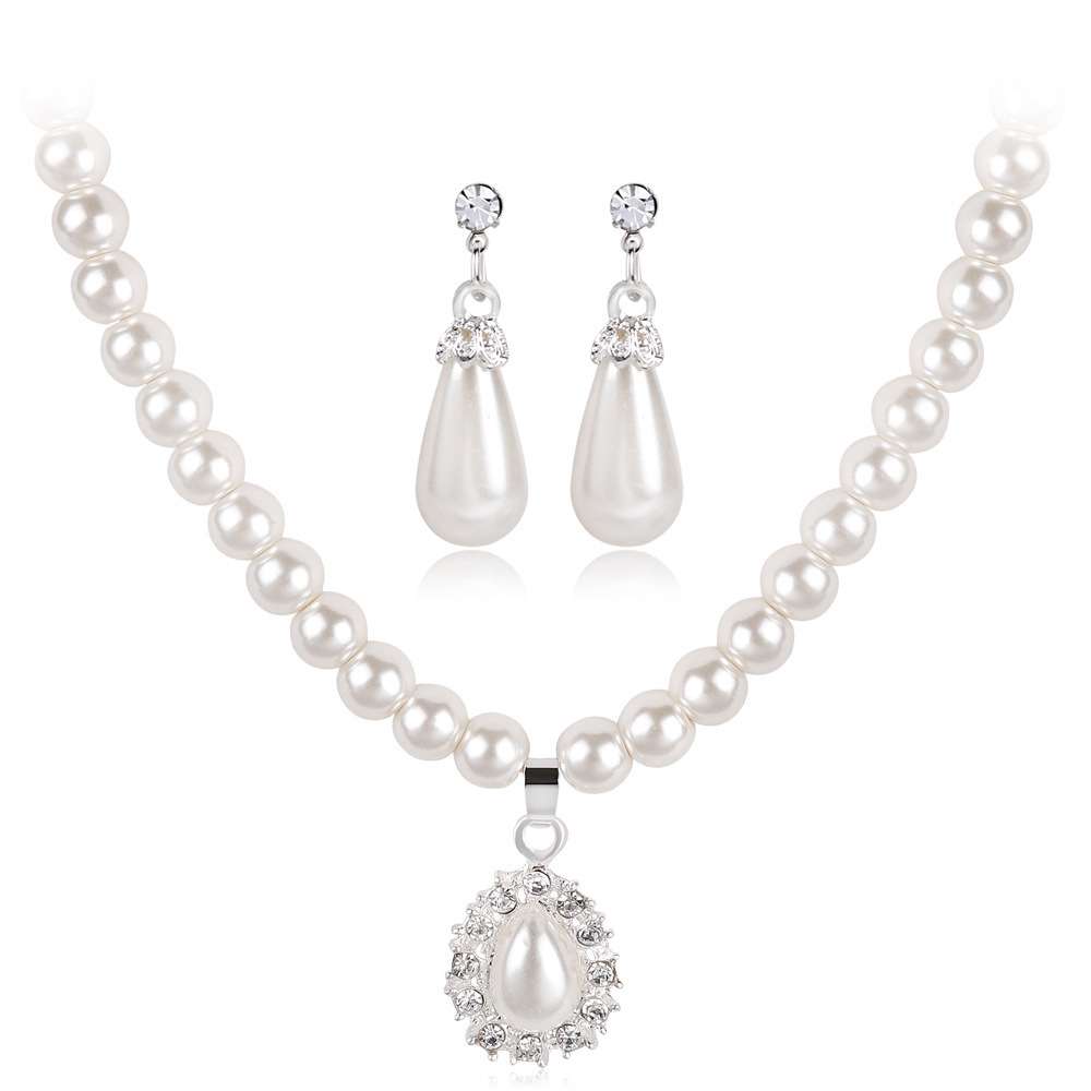 Tear drop pearl necklace and earrings set