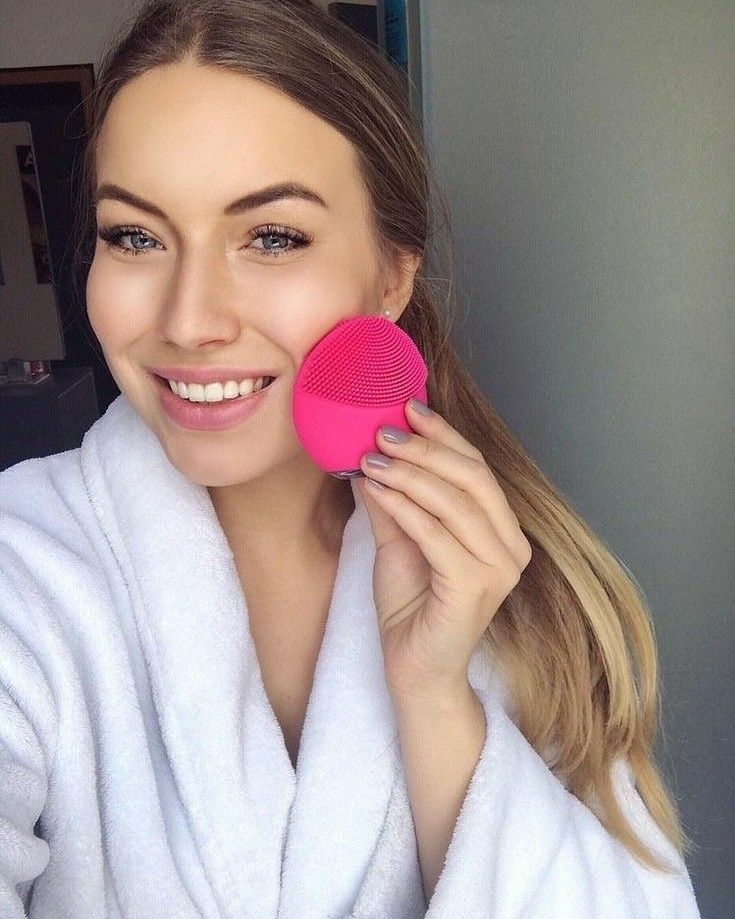 Silicone Facial Cleanser Waterproof Ultrasonic Soft Pore