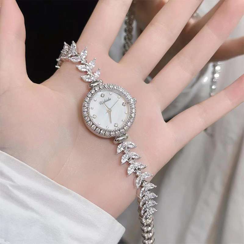 Mori Fishbone Women's Watch