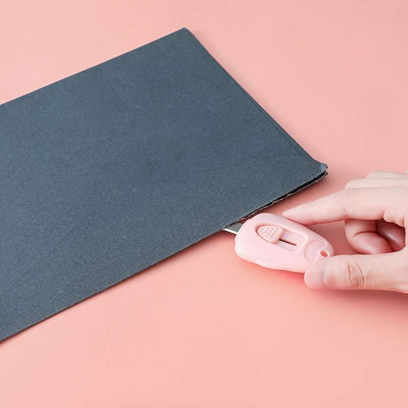 portable Penguin knife splitter