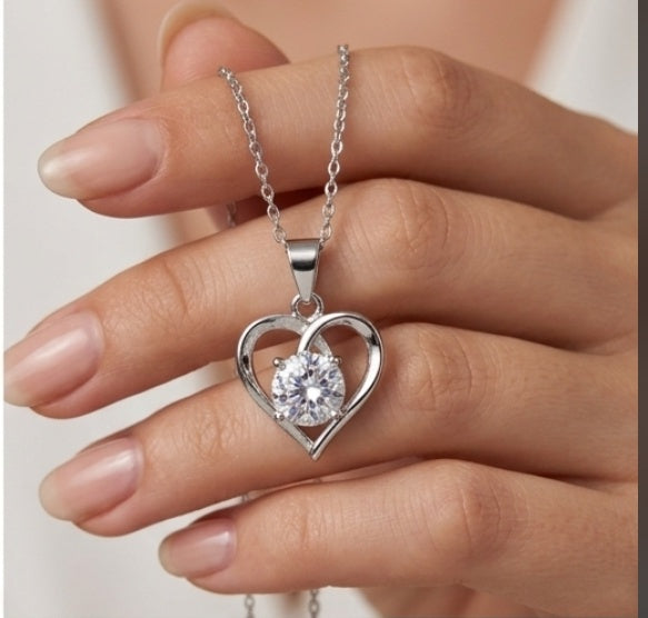 UC5 Serena Diamond Necklace Non Tarnish Exquisite titanium and steel necklace