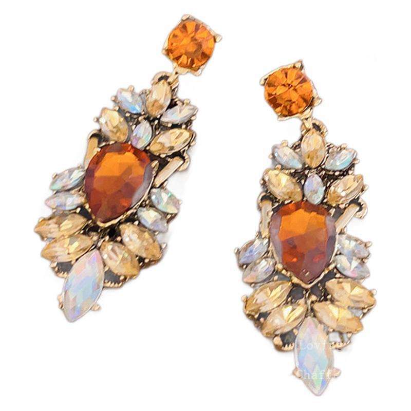 Palace earrings with ear hole