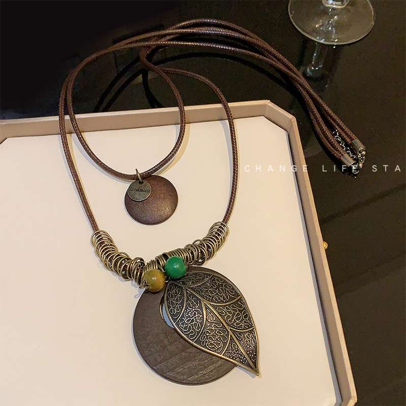 Bronze rope leaf Mori artistic ethnic necklace