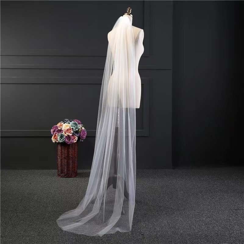 creamy-white single layer with hair comb single layer 300cm Flowing Korean designer Wedding /photoshoot veil