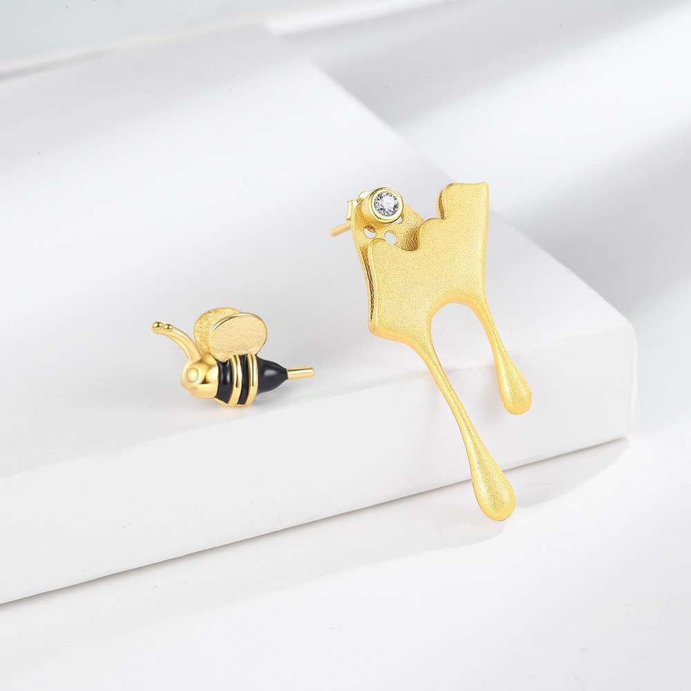 Bee & Honey Stud earrings