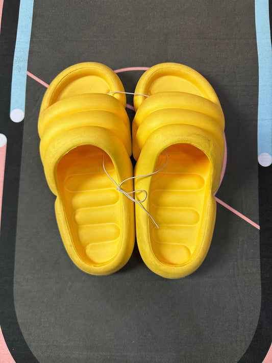 Yellow bubble house hold slippers size 40-41