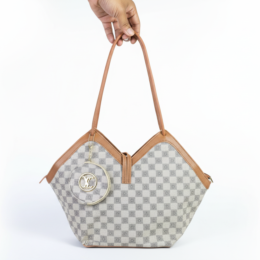 Brown Diamond heart leather bag