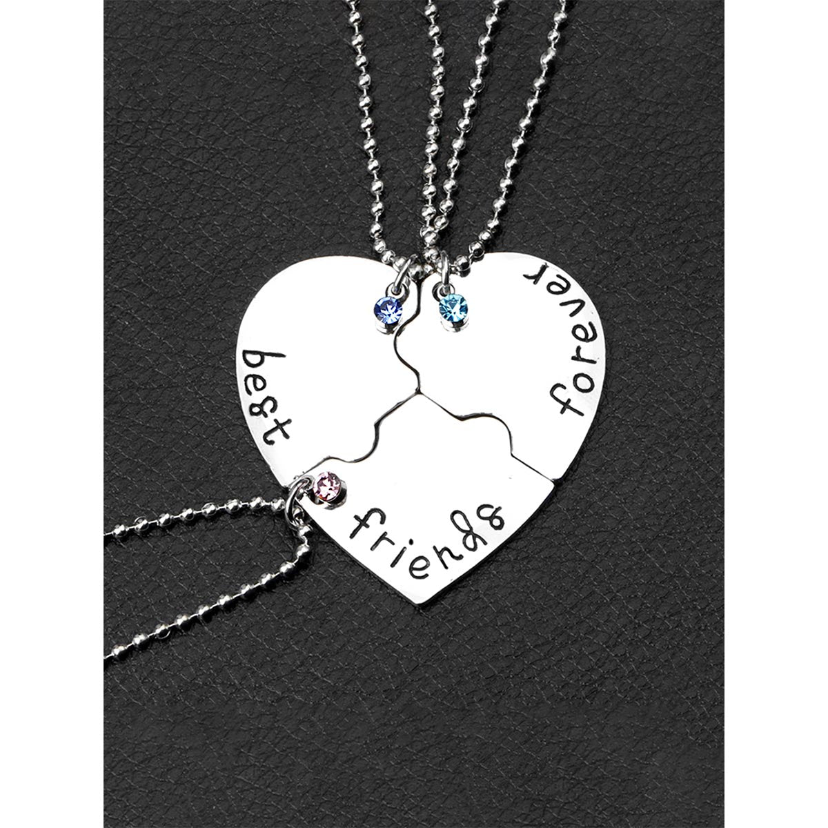 Three-piece, heart-shaped best friends necklace set