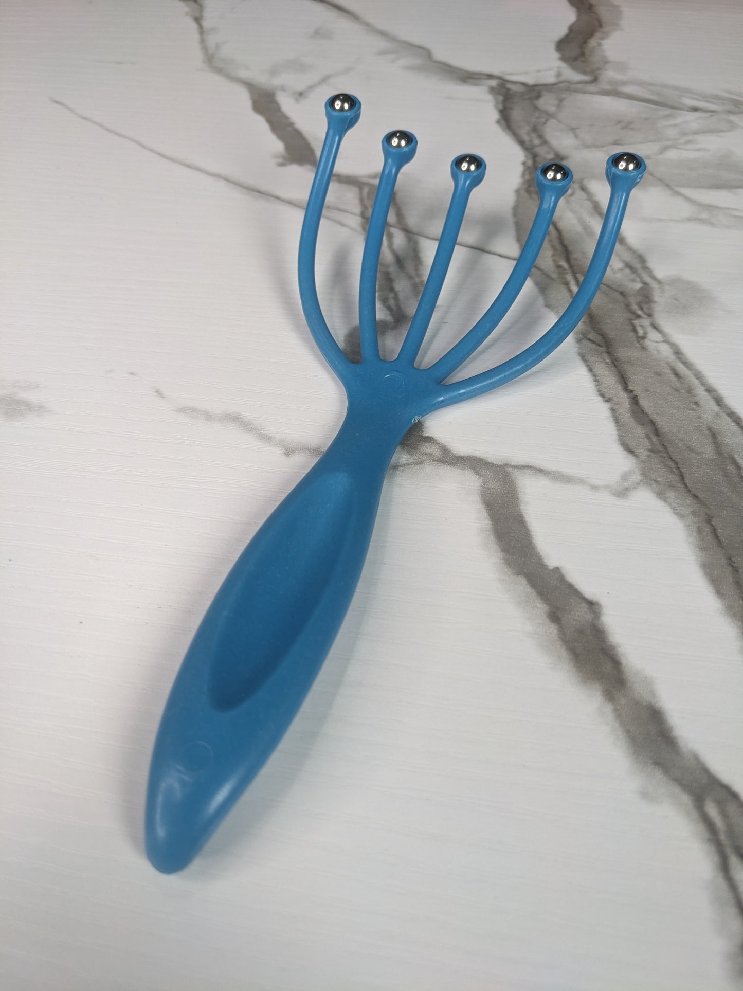 Blue Scalp massager [Same style as TikTok] head massager head massager - blue