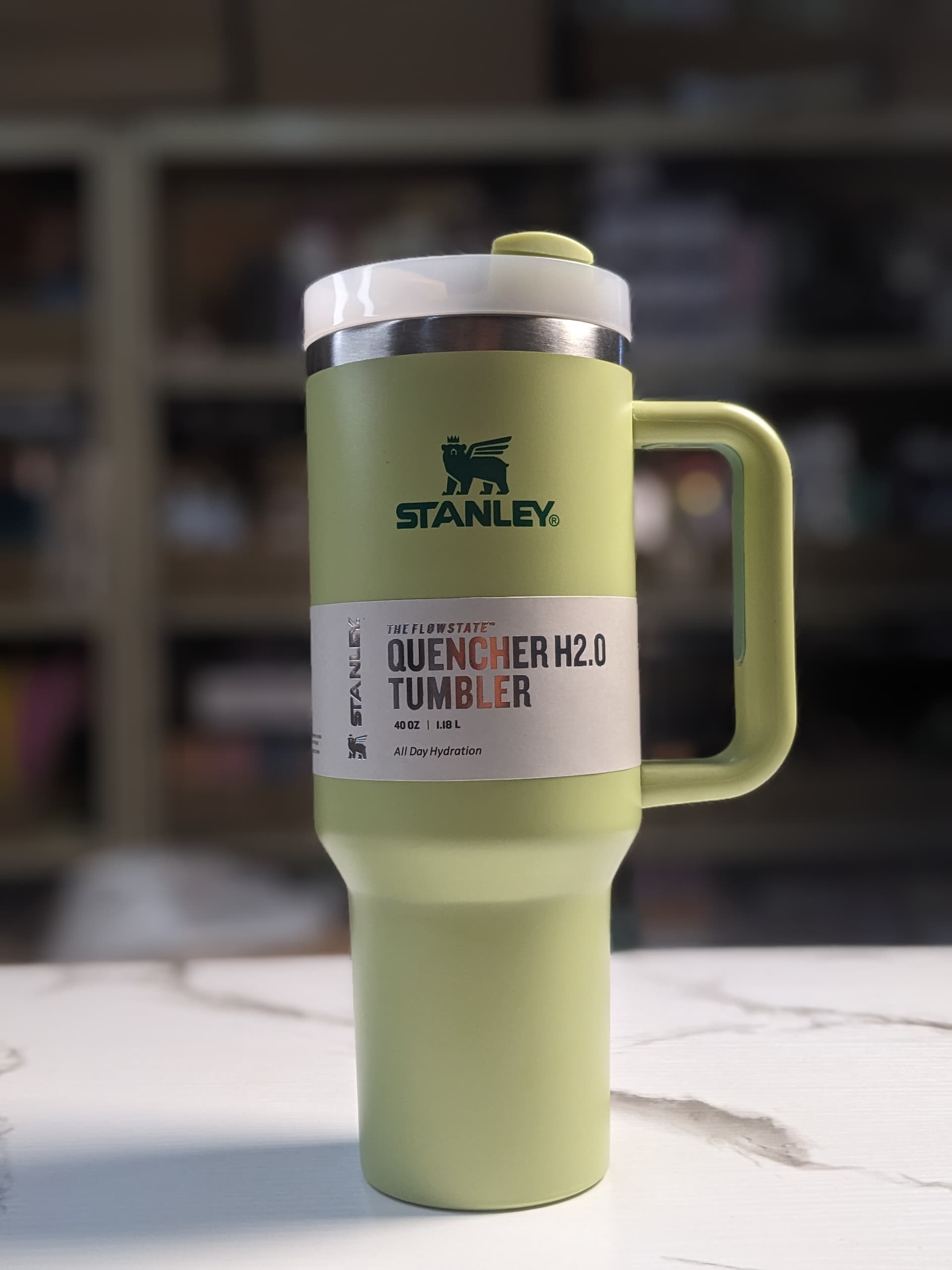Light green; Original Stanley Quencher H2.0 Flowstate thumblr Cup -