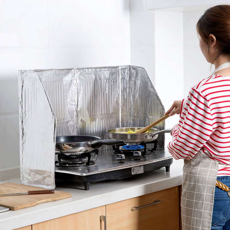Aluminum foil oil deflector for cooking Stain protector