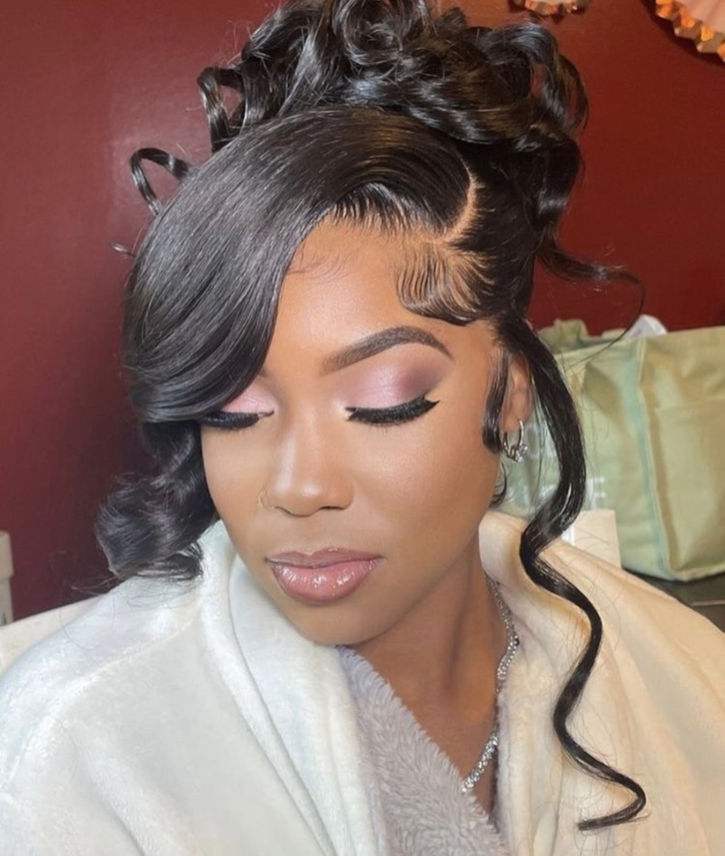 Full frontal + messy bun Chioma trad hair sets