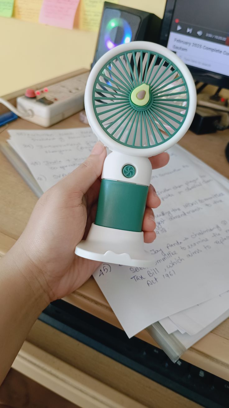 Mini Portable fan Table Study Fan with  Phone holder
