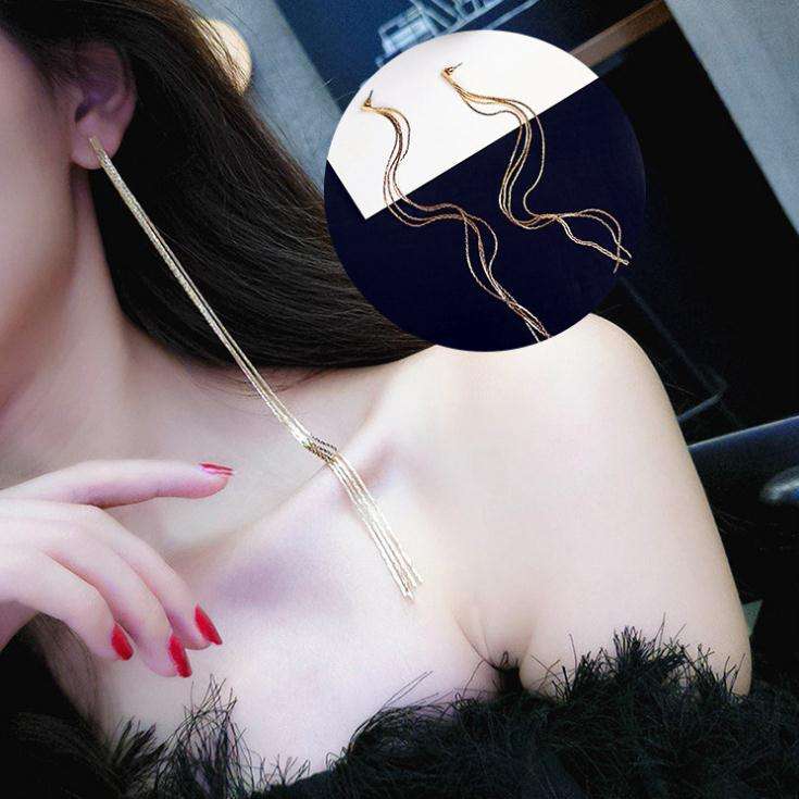 B426 Queen  Tassel Earrings Gold Chain Earrings