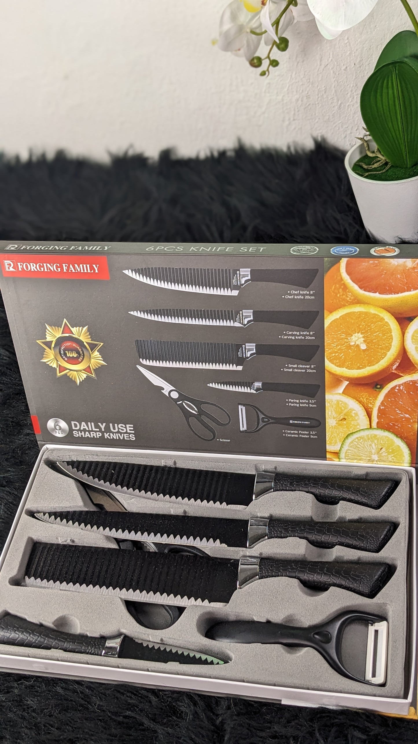 Black Premium is currogated Knife Set