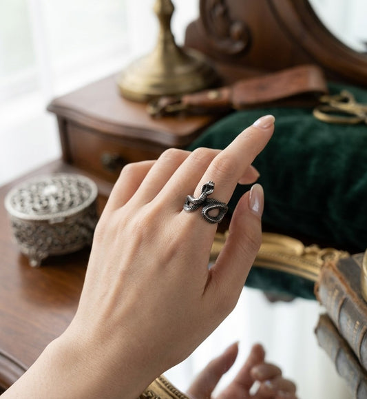 K17 | Wholesale Shadow-Watcher Adjustable Ring Non Tarnish