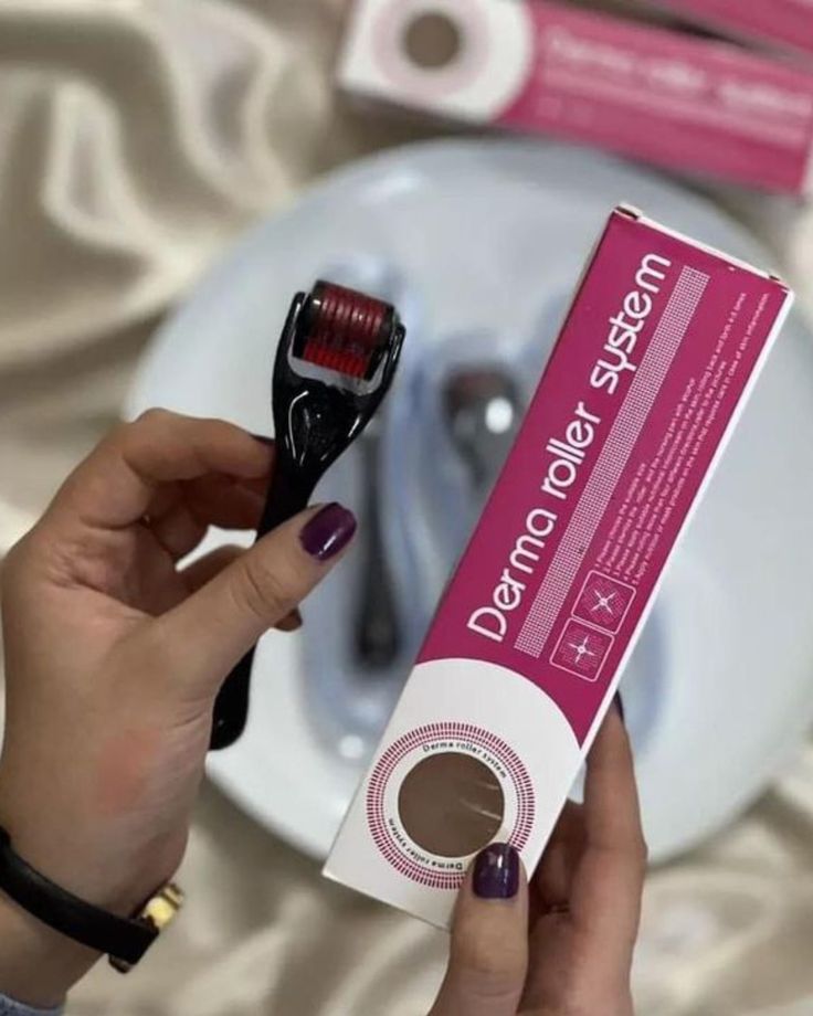 DERMA ROLLER PROFESSIONAL MICRONEEDLING HAIR / SKIN CARE TOOL