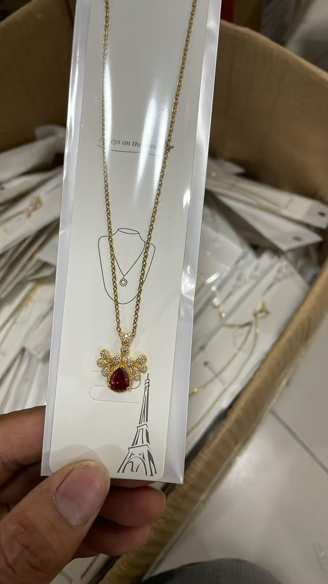 Pre-sale | 100pcs Wholesale  Exquisite titanium and steel necklace