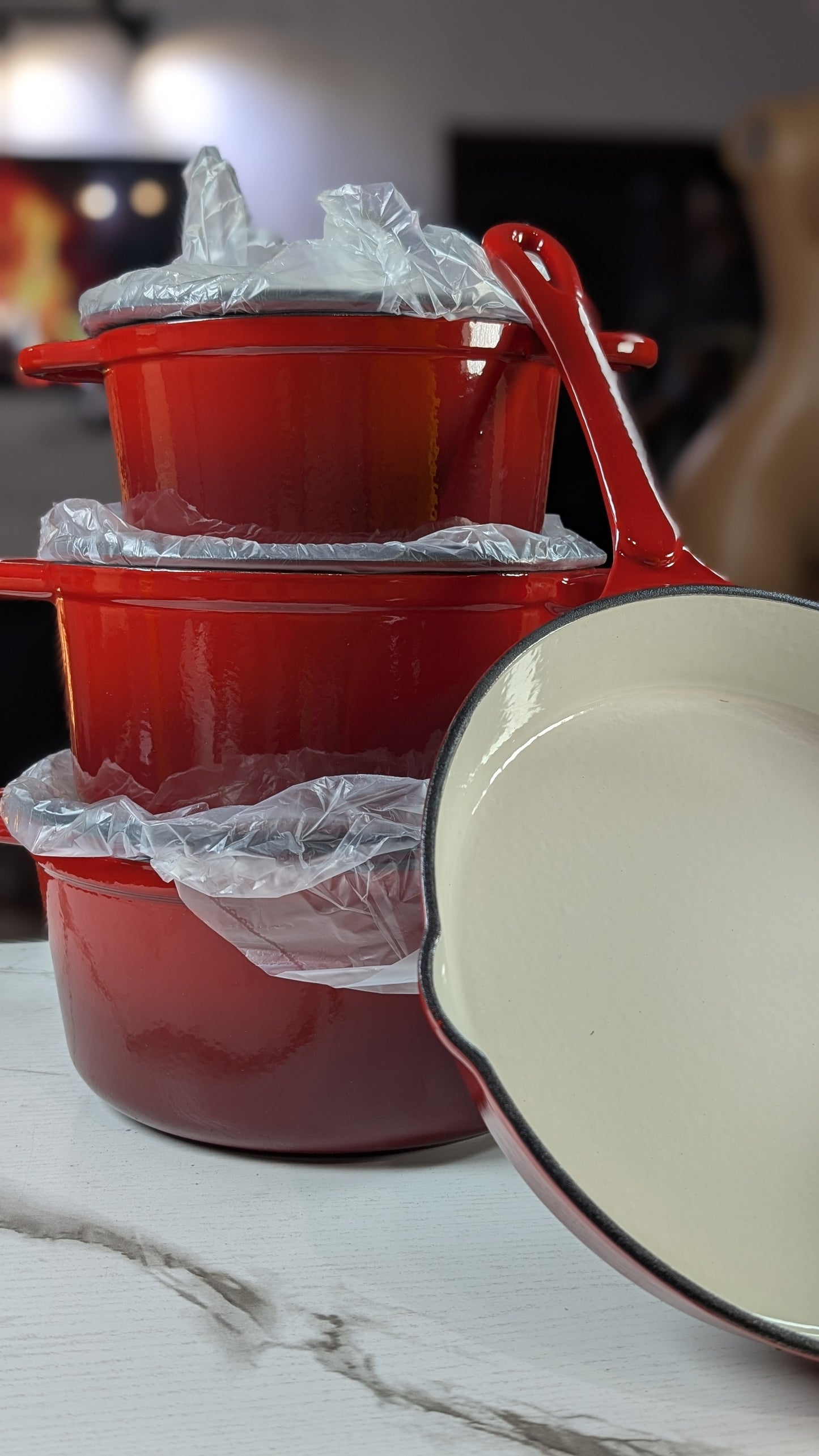 (preorder) S jade 4 set iron Cast Enamel pot 18CM+21CM+24CM+24CM