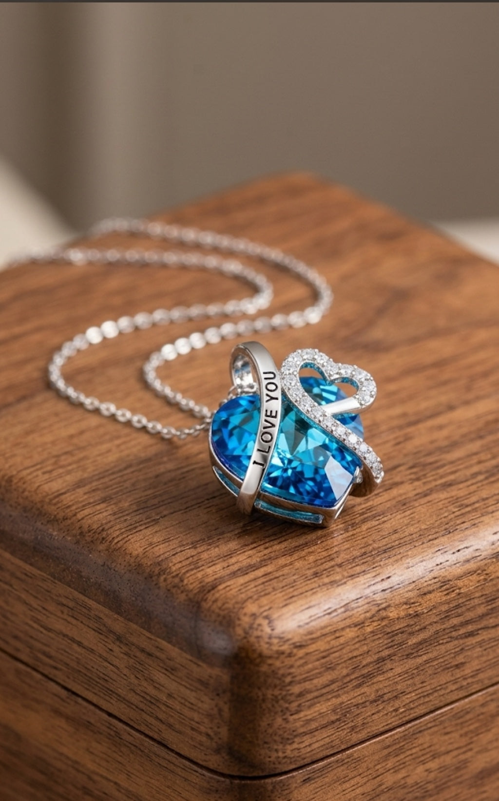 UC1 Eternal Blue Affection Necklace Non Tarnish Exquisite titanium and steel necklace
