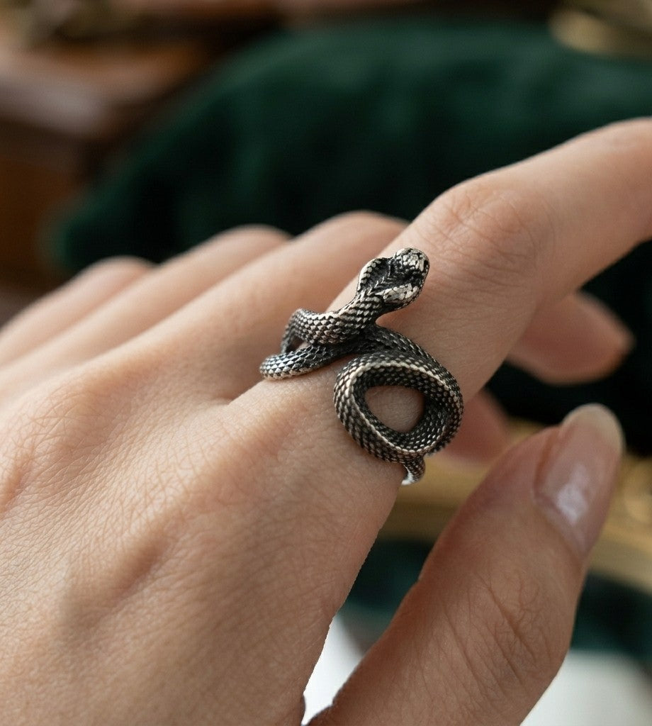 K17 | Wholesale Shadow-Watcher Adjustable Ring Non Tarnish