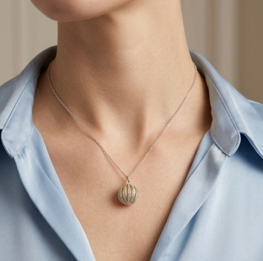 UC2 Azure Love Knot Necklace Non Tarnish Exquisite titanium and steel necklace