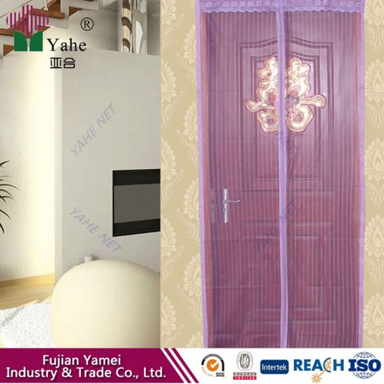Magnetic Self closing Mosquito Net