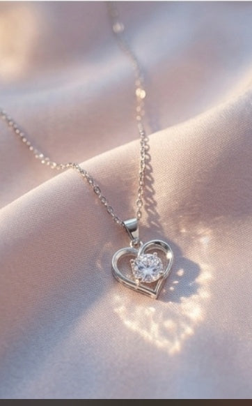 UC5 Serena Diamond Necklace Non Tarnish Exquisite titanium and steel necklace